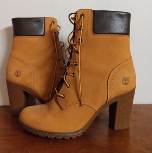 TIMBERLAND HIGH HEELS BOOTS WOMEN'S SIZE 8.